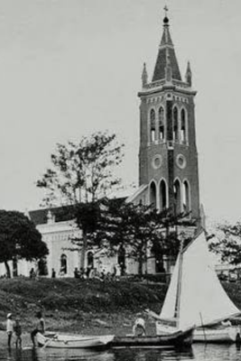 "Imagem de Nossa Senhora do Rocio, padroeira do Paraná, no Santuário Estadual em Paranaguá"