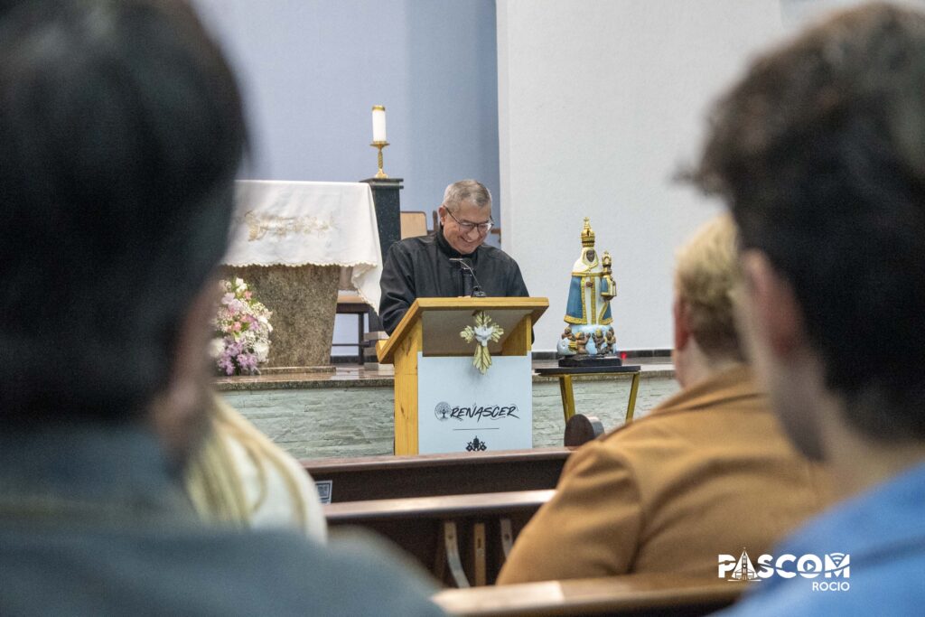 Dom Paulo Romão discursa em encontro pastoral na Diocese de Paranaguá